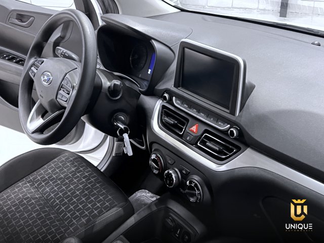 Hyundai Hb20 1.0 12V FLEX COMFORT PLUS MANUAL 2024/2025 branco à venda na Unique Automóveis em Indaiatuba — foto 14