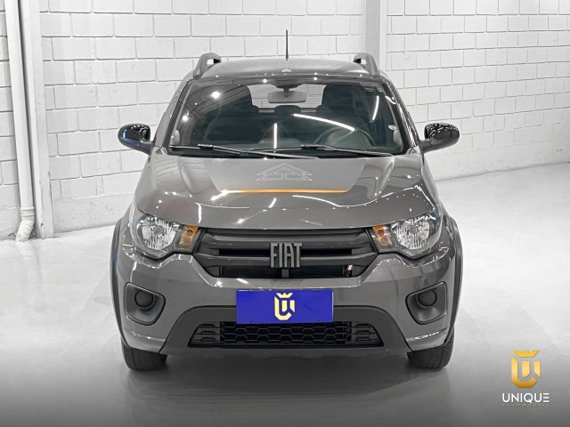 Fiat Mobi 1.0 EVO FLEX TREKKING MANUAL 2023/2024 cinza à venda na Unique Automóveis em Indaiatuba — foto 4