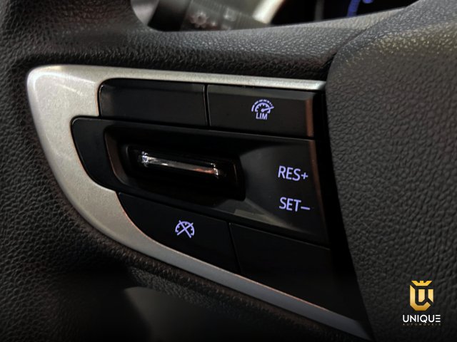 Chevrolet Onix 1.0 FLEX PLUS LT MANUAL 2023/2024 cinza à venda na Unique Automóveis em Indaiatuba — foto 18