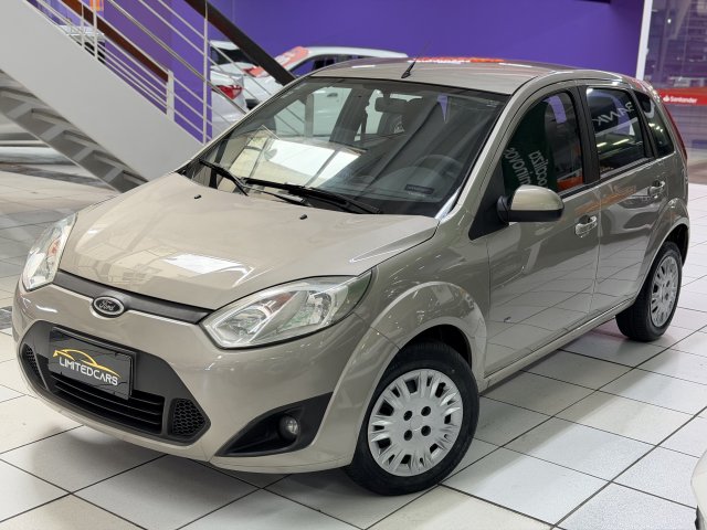 foto do veículo Ford Fiesta   1.0 ROCAM SE PLUS HATCH 8V FLEX 4P MANUAL
