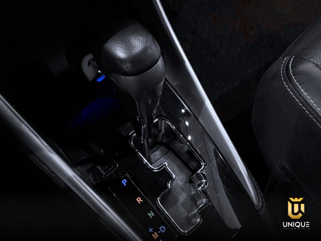 Toyota Yaris Hatch 1.5 16V FLEX XS MULTIDRIVE 2018/2019 prata à venda na Unique Automóveis em Indaiatuba — foto 18