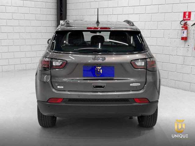Jeep Compass 1.3 T270 TURBO FLEX LONGITUDE AT6 2022/2023 cinza à venda na Unique Automóveis em Indaiatuba — foto 4