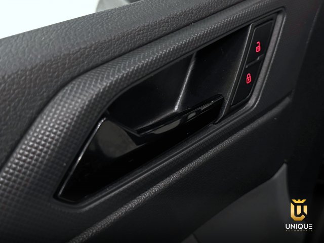 Volkswagen Polo 1.0 MPI MANUAL 2023/2024 preto à venda na Unique Automóveis em Indaiatuba — foto 11