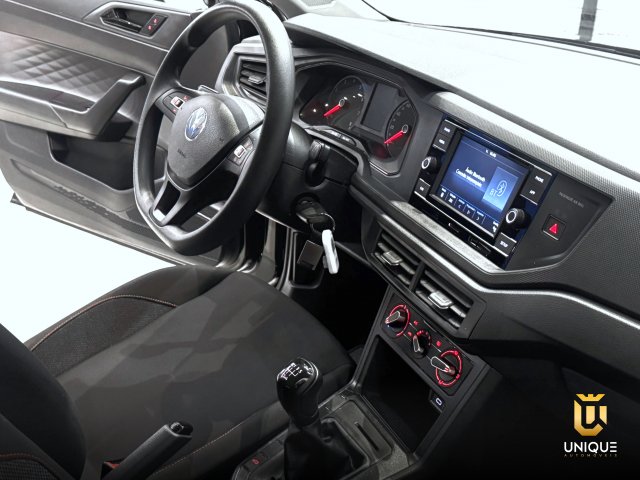 Volkswagen Polo 1.0 MPI MANUAL 2023/2024 preto à venda na Unique Automóveis em Indaiatuba — foto 15