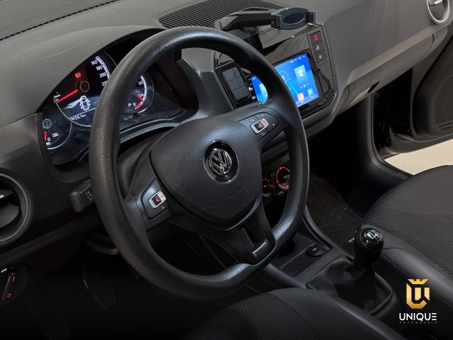 Volkswagen Up 1.0 170 TSI TOTAL FLEX XTREME 4P MANUAL 2019/2020 preto à venda na Unique Automóveis em Indaiatuba — foto 12