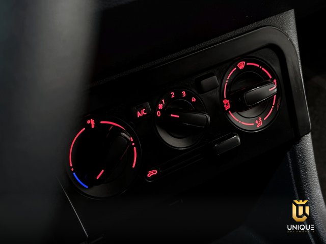 Volkswagen Up 1.0 170 TSI TOTAL FLEX XTREME 4P MANUAL 2019/2020 preto à venda na Unique Automóveis em Indaiatuba — foto 14