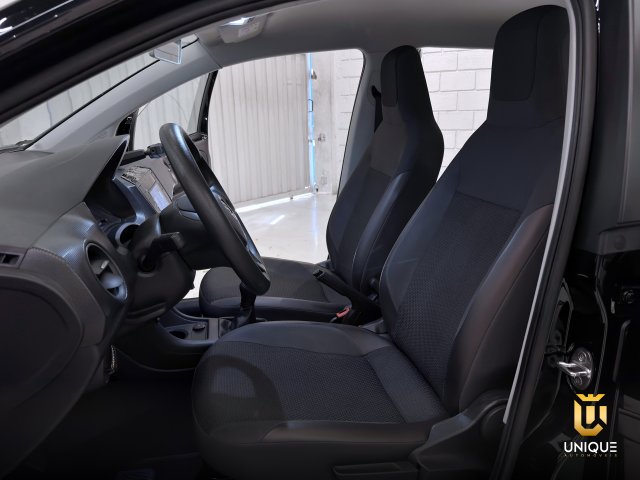 Volkswagen Up 1.0 170 TSI TOTAL FLEX XTREME 4P MANUAL 2019/2020 preto à venda na Unique Automóveis em Indaiatuba — foto 16