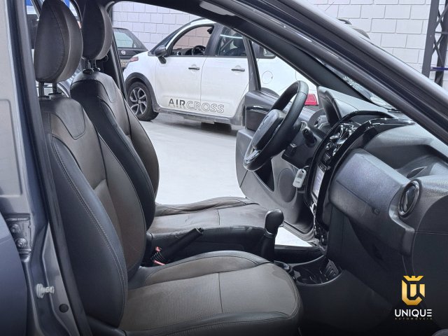 Renault Duster 1.6 16V SCE FLEX DYNAMIQUE X-TRONIC 2017/2018 cinza à venda na Unique Automóveis em Indaiatuba — foto 12