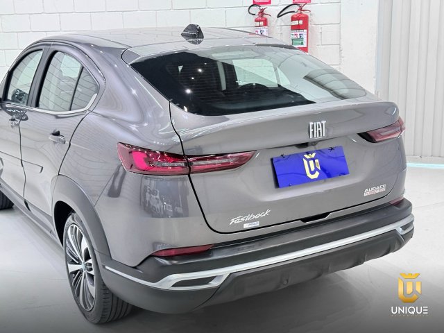 Fiat Fastback 1.0 TURBO 200 FLEX AUDACE CVT 2023 cinza à venda na Unique Automóveis em Indaiatuba — foto 6