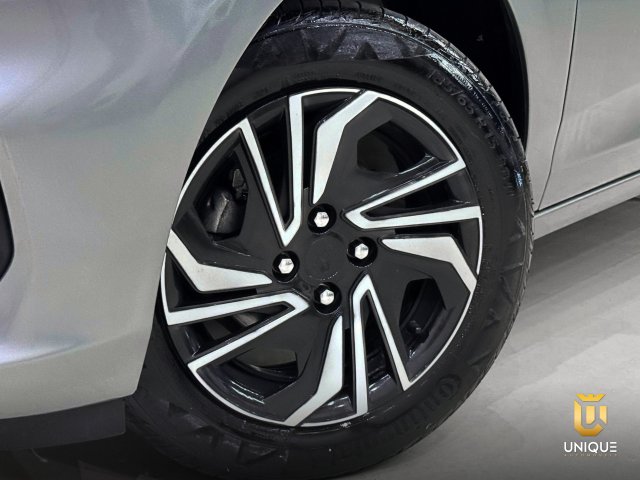 Chevrolet Onix 1.0 FLEX LT MANUAL 2024/2025 cinza à venda na Unique Automóveis em Indaiatuba — foto 7