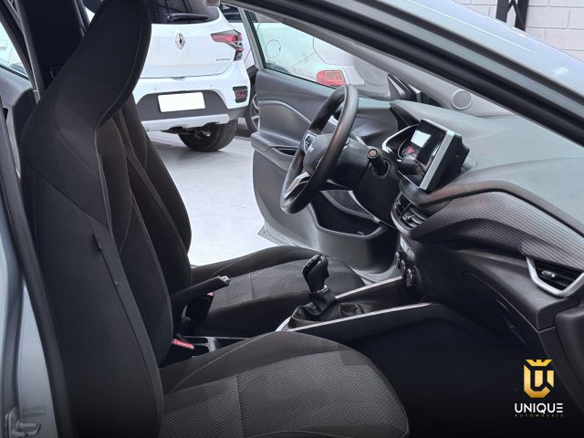 Chevrolet Onix 1.0 FLEX LT MANUAL 2024/2025 cinza à venda na Unique Automóveis em Indaiatuba — foto 13