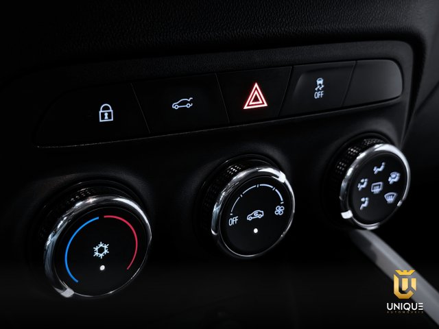 Chevrolet Onix 1.0 FLEX LT MANUAL 2024/2025 cinza à venda na Unique Automóveis em Indaiatuba — foto 17