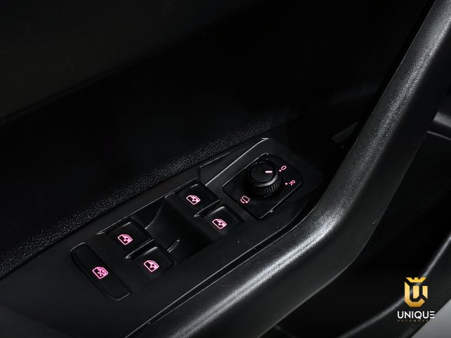 Volkswagen Nivus 1.0 200 TSI TOTAL FLEX HIGHLINE AUTOMÁTICO 2021/2022 cinza à venda na Unique Automóveis em Indaiatuba — foto 11