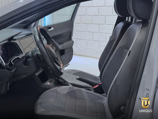 Volkswagen Nivus 1.0 200 TSI TOTAL FLEX HIGHLINE AUTOMÁTICO 2021/2022 cinza à venda na Unique Automóveis em Indaiatuba — foto 19
