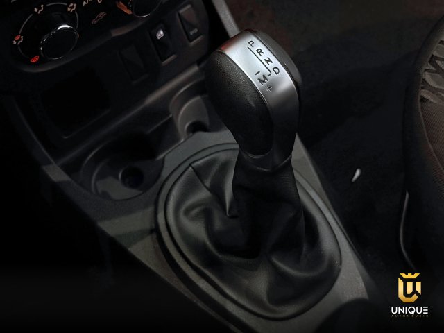 Renault Duster 1.6 16V SCE FLEX EXPRESSION X-TRONIC 2017/2018 prata à venda na Unique Automóveis em Indaiatuba — foto 14