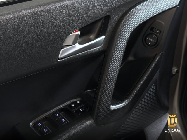 Hyundai Creta 1.6 16V FLEX ACTION AUTOMÁTICO 2023 cinza à venda na Unique Automóveis em Indaiatuba — foto 12