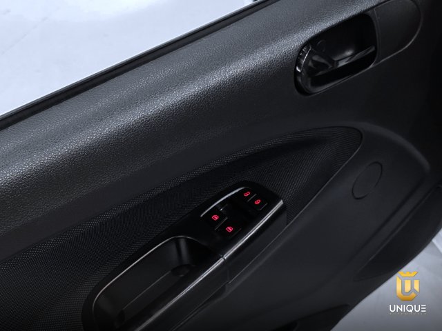 Volkswagen Gol 1.0 12V MPI TOTALFLEX 4P MANUAL 2021/2022 branco à venda na Unique Automóveis em Indaiatuba — foto 12