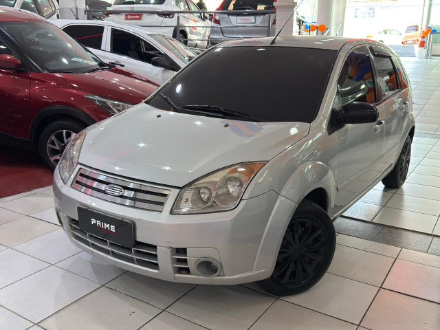 foto do veículo Ford Fiesta   1.6 MPI HATCH 8V FLEX 4P MANUAL