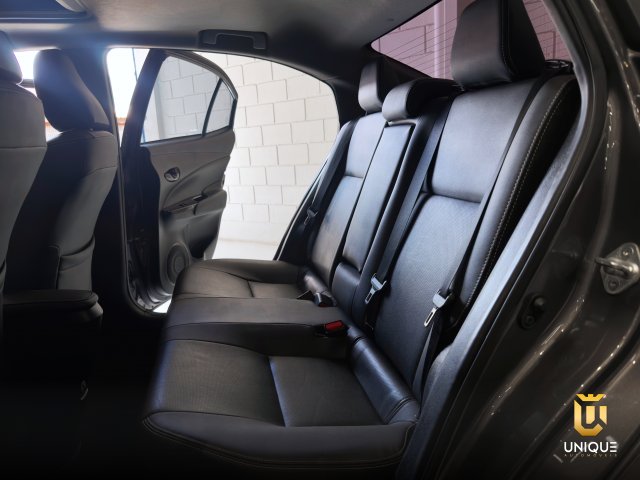 Toyota Yaris Sedan 1.5 16V FLEX SEDAN XLS CONNECT MULTIDRIVE 2022/2023 cinza à venda na Unique Automóveis em Indaiatuba — foto 18