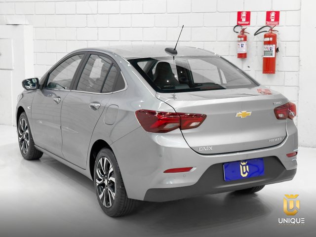 Chevrolet Onix 1.0 TURBO FLEX PREMIER AUTOMÁTICO 2024/2025 cinza à venda na Unique Automóveis em Indaiatuba — foto 6
