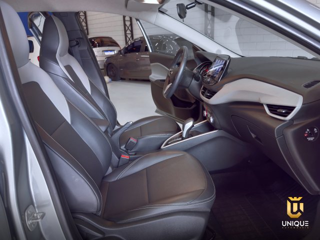 Chevrolet Onix 1.0 TURBO FLEX PREMIER AUTOMÁTICO 2024/2025 cinza à venda na Unique Automóveis em Indaiatuba — foto 18