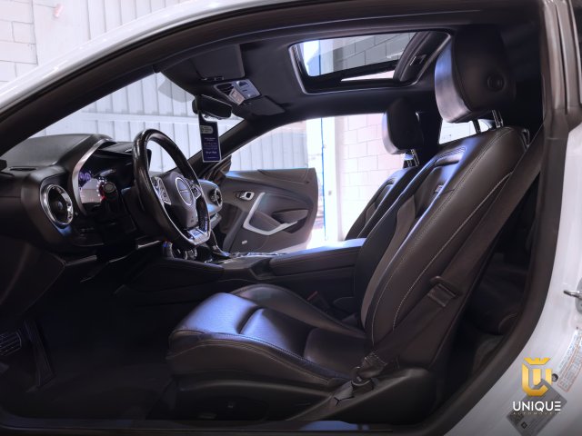 Chevrolet Camaro 6.2 V8 GASOLINA SS AUTOMÁTICO 2020 branco à venda na Unique Automóveis em Indaiatuba — foto 15