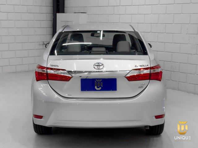 Toyota Corolla 2.0 XEI 16V FLEX 4P AUTOMÁTICO 2016/2017 prata à venda na Unique Automóveis em Indaiatuba — foto 5