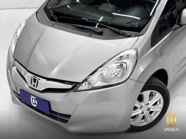 Honda Fit 1.4 LX 16V FLEX 4P MANUAL 2013 cinza à venda na Unique Automóveis em Indaiatuba — foto 3