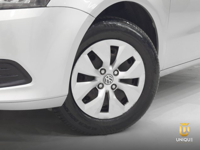 Volkswagen Gol 1.0 MI SPECIAL 8V FLEX 4P MANUAL 2015/2016 prata à venda na Unique Automóveis em Indaiatuba — foto 7