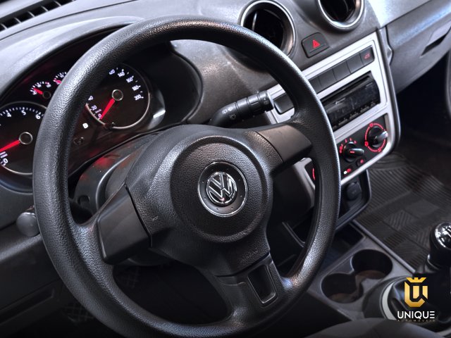 Volkswagen Gol 1.0 MI SPECIAL 8V FLEX 4P MANUAL 2015/2016 prata à venda na Unique Automóveis em Indaiatuba — foto 16