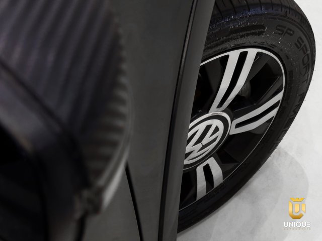 Volkswagen Up 1.0 170 TSI TOTAL FLEX XTREME 4P MANUAL 2019/2020 preto à venda na Unique Automóveis em Indaiatuba — foto 8