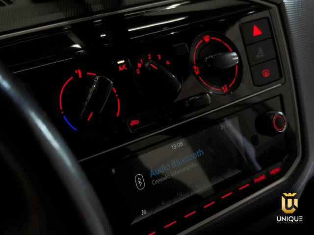 Volkswagen Up 1.0 170 TSI TOTAL FLEX XTREME 4P MANUAL 2019/2020 preto à venda na Unique Automóveis em Indaiatuba — foto 12