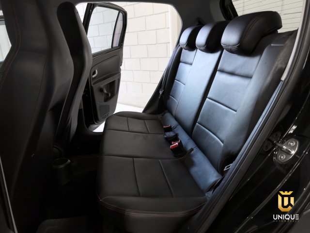 Volkswagen Up 1.0 170 TSI TOTAL FLEX XTREME 4P MANUAL 2019/2020 preto à venda na Unique Automóveis em Indaiatuba — foto 17