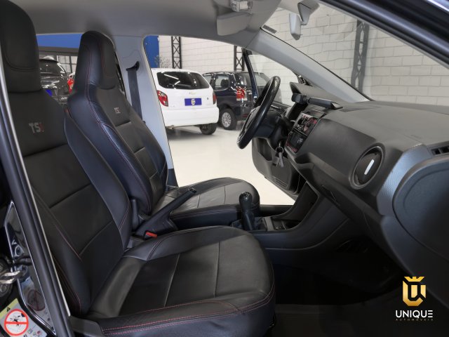 Volkswagen Up 1.0 170 TSI TOTAL FLEX XTREME 4P MANUAL 2019/2020 preto à venda na Unique Automóveis em Indaiatuba — foto 18