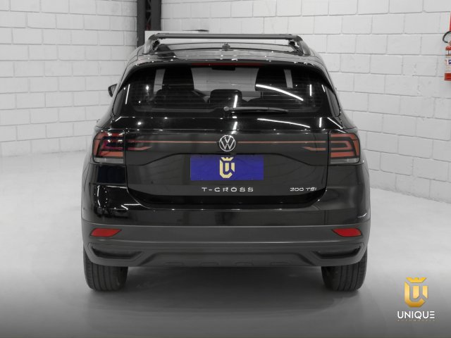 Volkswagen T-cross 1.0 200 TSI TOTAL FLEX COMFORTLINE AUTOMÁTICO 2022/2023 preto à venda na Unique Automóveis em Indaiatuba — foto 5