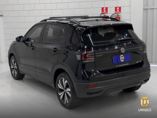 Volkswagen T-cross 1.0 200 TSI TOTAL FLEX COMFORTLINE AUTOMÁTICO 2022/2023 preto à venda na Unique Automóveis em Indaiatuba — foto 6