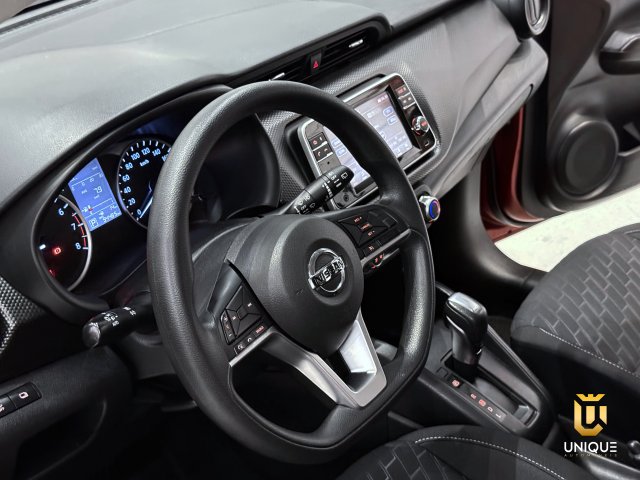 Nissan Kicks 1.6 16V FLEXSTART SENSE XTRONIC 2022 vermelho à venda na Unique Automóveis em Indaiatuba — foto 15