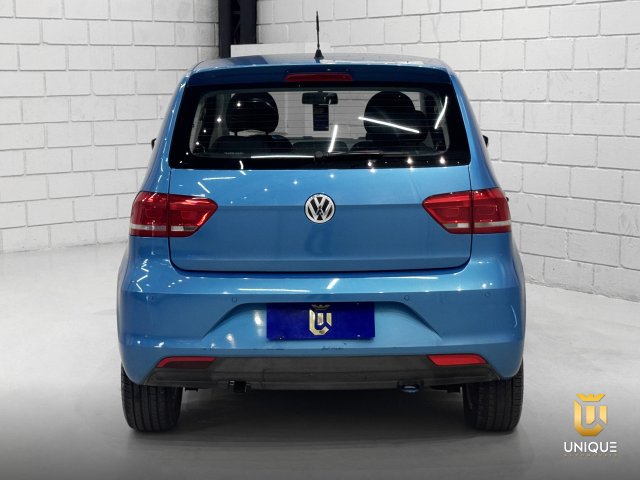Volkswagen Fox 1.6 MSI COMFORTLINE 8V FLEX 4P MANUAL 2014/2015 azul à venda na Unique Automóveis em Indaiatuba — foto 5