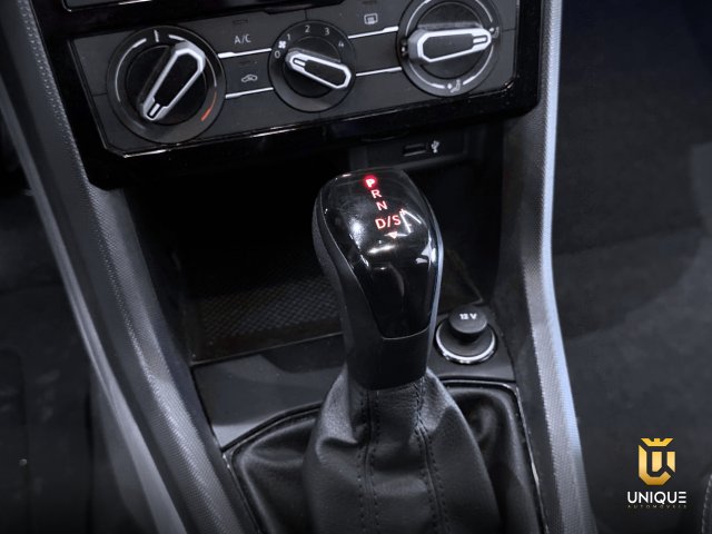 Volkswagen T-cross 1.0 200 TSI TOTAL FLEX AUTOMÁTICO 2020/2021 cinza à venda na Unique Automóveis em Indaiatuba — foto 14