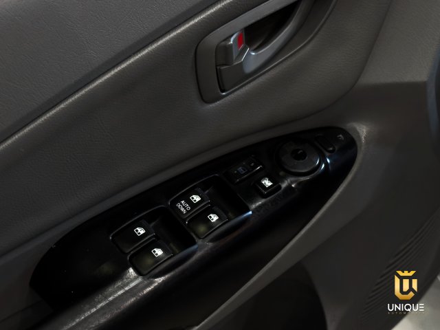 Hyundai Tucson 2.0 MPFI GLS 16V 143CV 2WD FLEX 4P AUTOMÁTICO 2016/2017 prata à venda na Unique Automóveis em Indaiatuba — foto 11