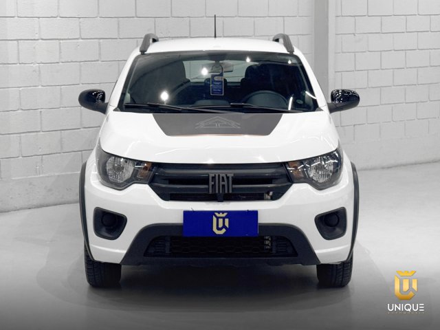 Fiat Mobi 1.0 EVO FLEX TREKKING MANUAL 2023/2024 branco à venda na Unique Automóveis em Indaiatuba — foto 4