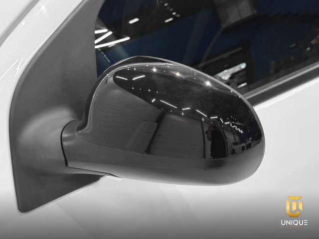 Fiat Mobi 1.0 EVO FLEX TREKKING MANUAL 2023/2024 branco à venda na Unique Automóveis em Indaiatuba — foto 9