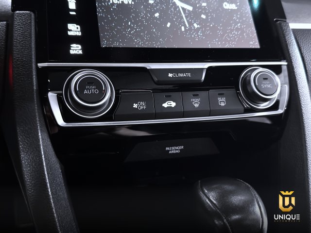 Honda Civic 1.5 16V TURBO GASOLINA TOURING 4P CVT 2017 preto à venda na Unique Automóveis em Indaiatuba — foto 14
