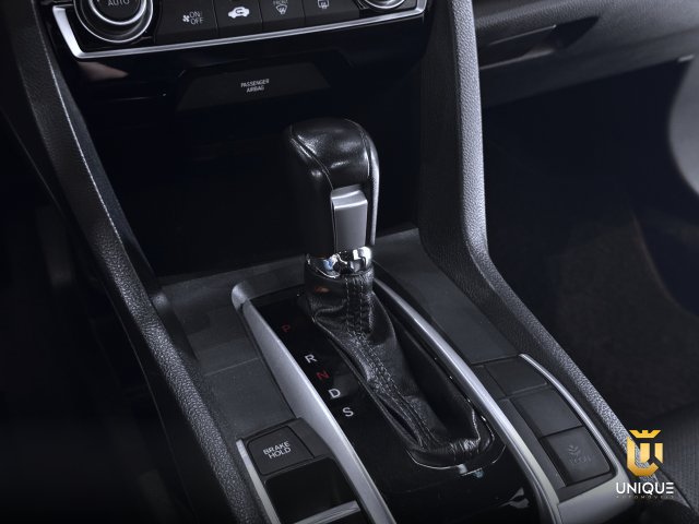 Honda Civic 1.5 16V TURBO GASOLINA TOURING 4P CVT 2017 preto à venda na Unique Automóveis em Indaiatuba — foto 15