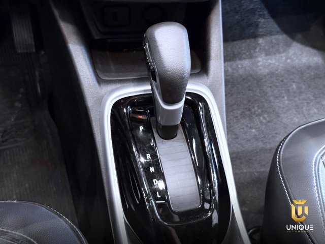 Chevrolet Tracker 1.2 TURBO FLEX PREMIER AUTOMÁTICO 2023/2024 prata à venda na Unique Automóveis em Indaiatuba — foto 16
