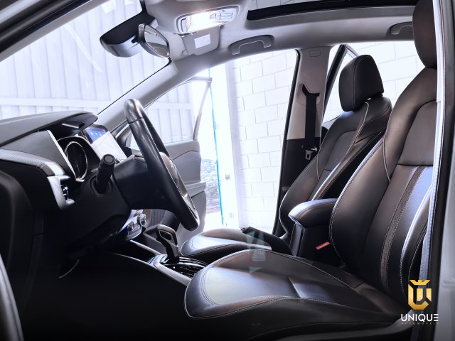 Chevrolet Tracker 1.2 TURBO FLEX PREMIER AUTOMÁTICO 2023/2024 prata à venda na Unique Automóveis em Indaiatuba — foto 17