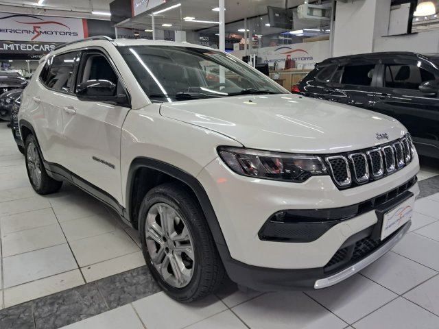 foto do veículo Jeep Compass  sedan 1.3 T270 TURBO FLEX LONGITUDE AT6