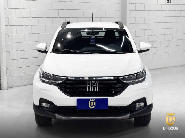 Fiat Strada 1.3 FIREFLY FLEX VOLCANO CD CVT 2022/2023 branco à venda na Unique Automóveis em Indaiatuba — foto 4