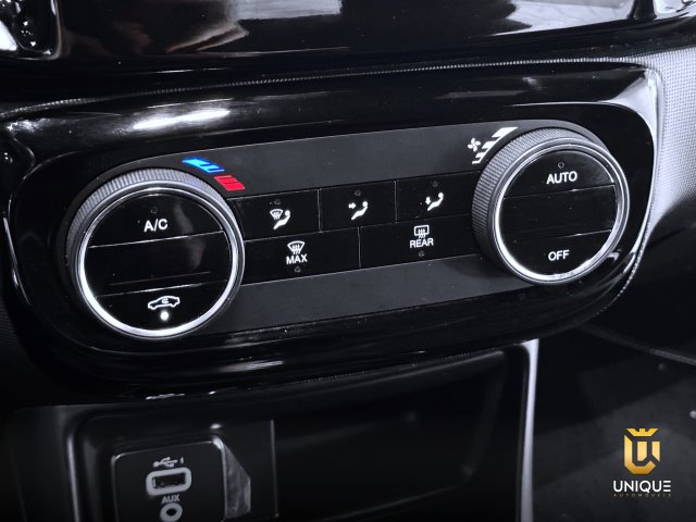 Fiat Strada 1.3 FIREFLY FLEX VOLCANO CD CVT 2022/2023 branco à venda na Unique Automóveis em Indaiatuba — foto 15