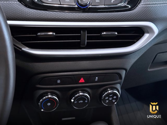 Chevrolet Tracker 1.0 TURBO FLEX PREMIER AUTOMÁTICO 2023 branco à venda na Unique Automóveis em Indaiatuba — foto 14